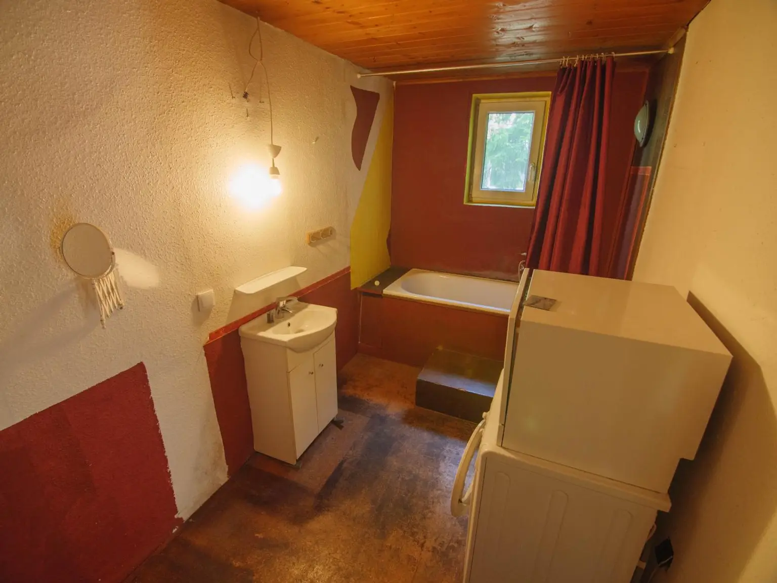 Sanierungsbedürftiges Haus sucht neuen Besitzer