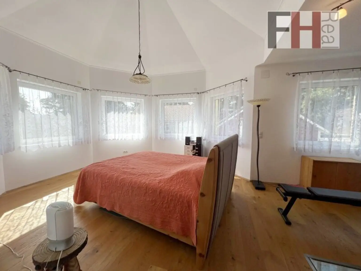 Exklusives Einfamilienhaus mit TOP-Ausstattung in guter Gablitzer Lage!