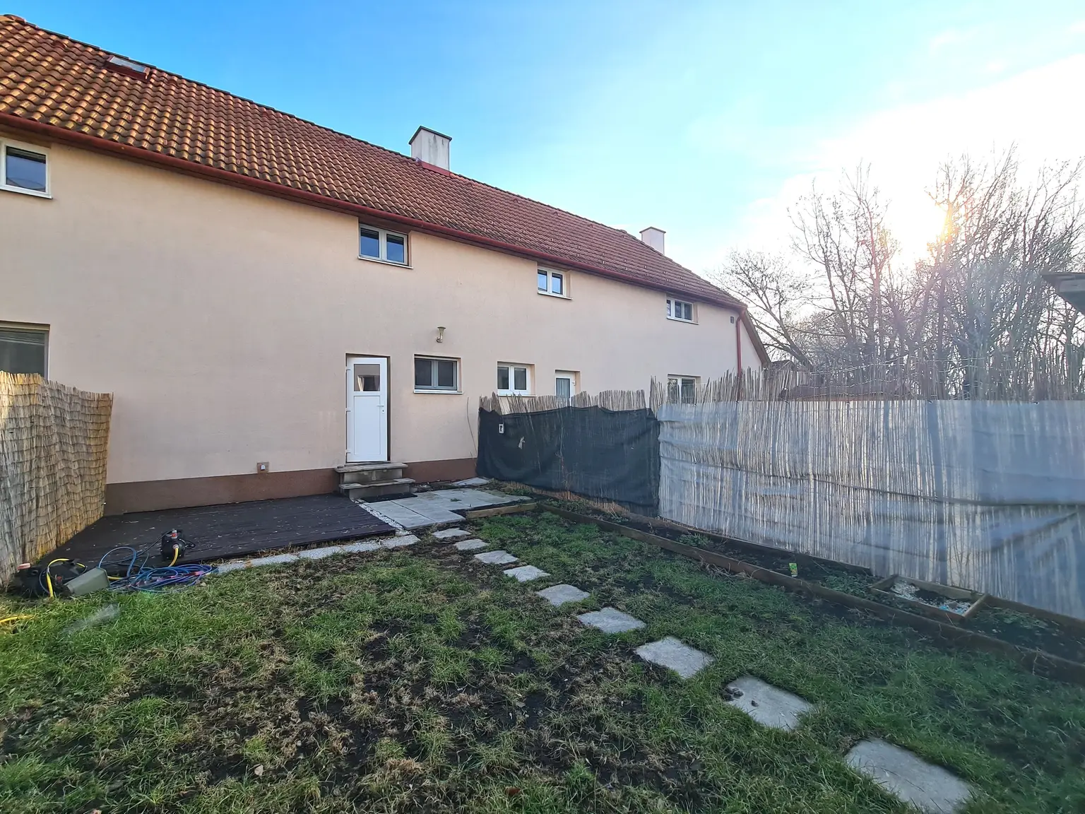 Charmante Mietwohnung im Reihenhaus mit Garten in Moosbrunn