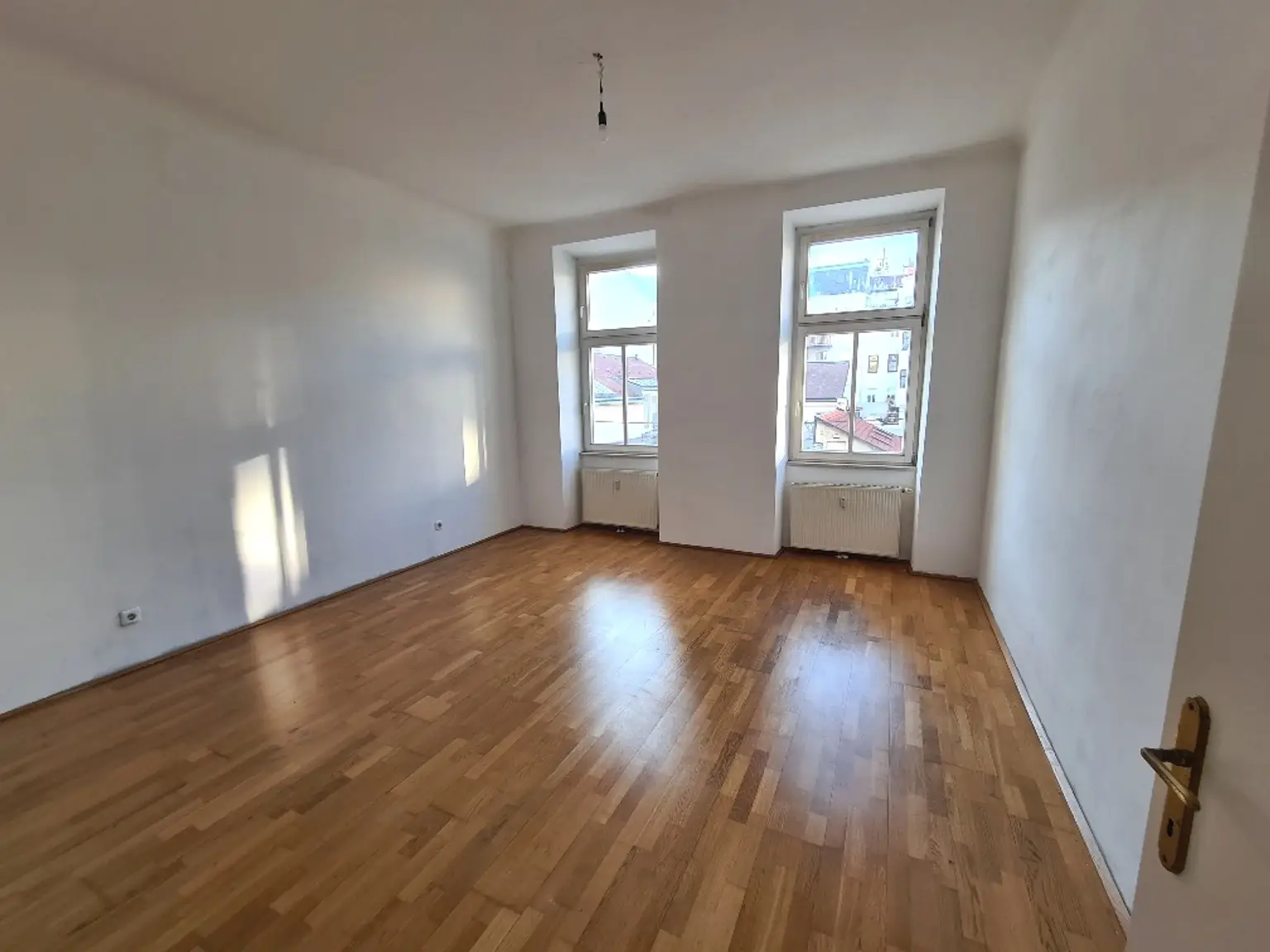 Befristet vermietete 3-Zimmer-Wohnung im sanierten Altbau.