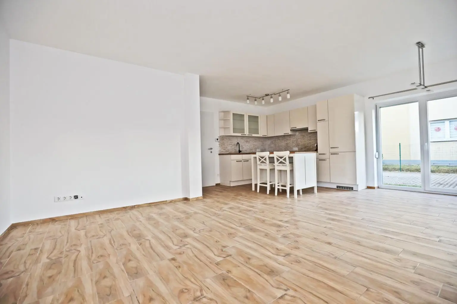 Neuwertige, moderne Doppelhaushälfte zum Verkauf