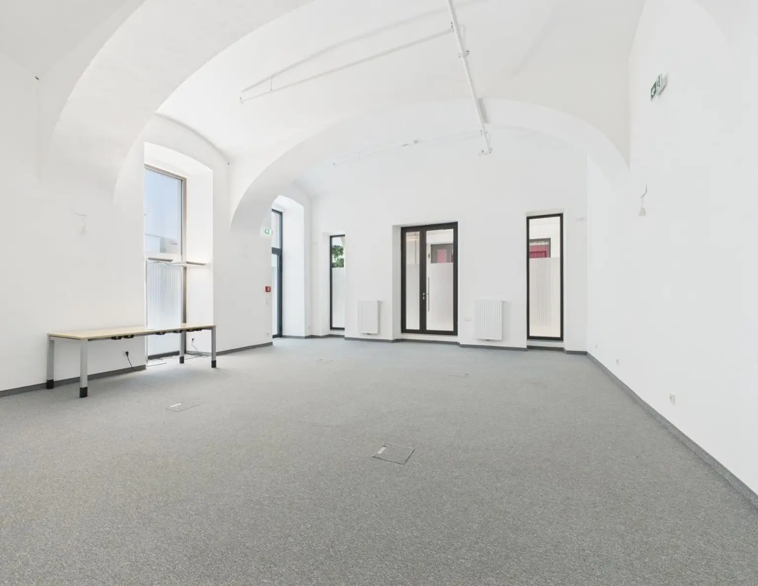 Geschäfts-/Galerie- Bürofläche mit ca. 74 m² in Toplage der Linzer Innenstadt
