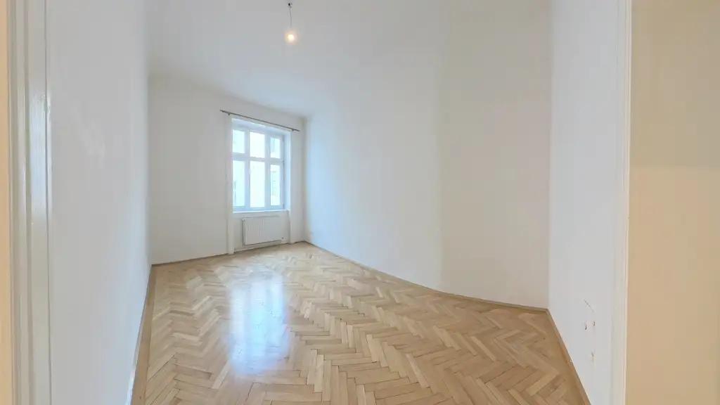 Altbau mit Charakter | 3 Zimmer, Fischgrätparkett und Grünblick am Apollopark