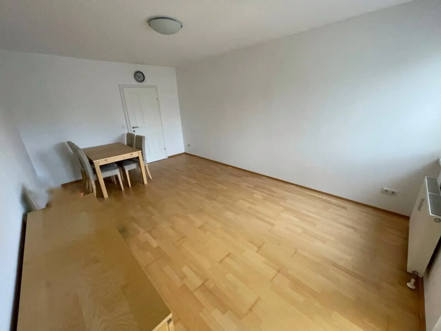 Charmante 2-Zimmer Wohnung mit zentraler Begehbarkeit in absoluter Ruhelage!