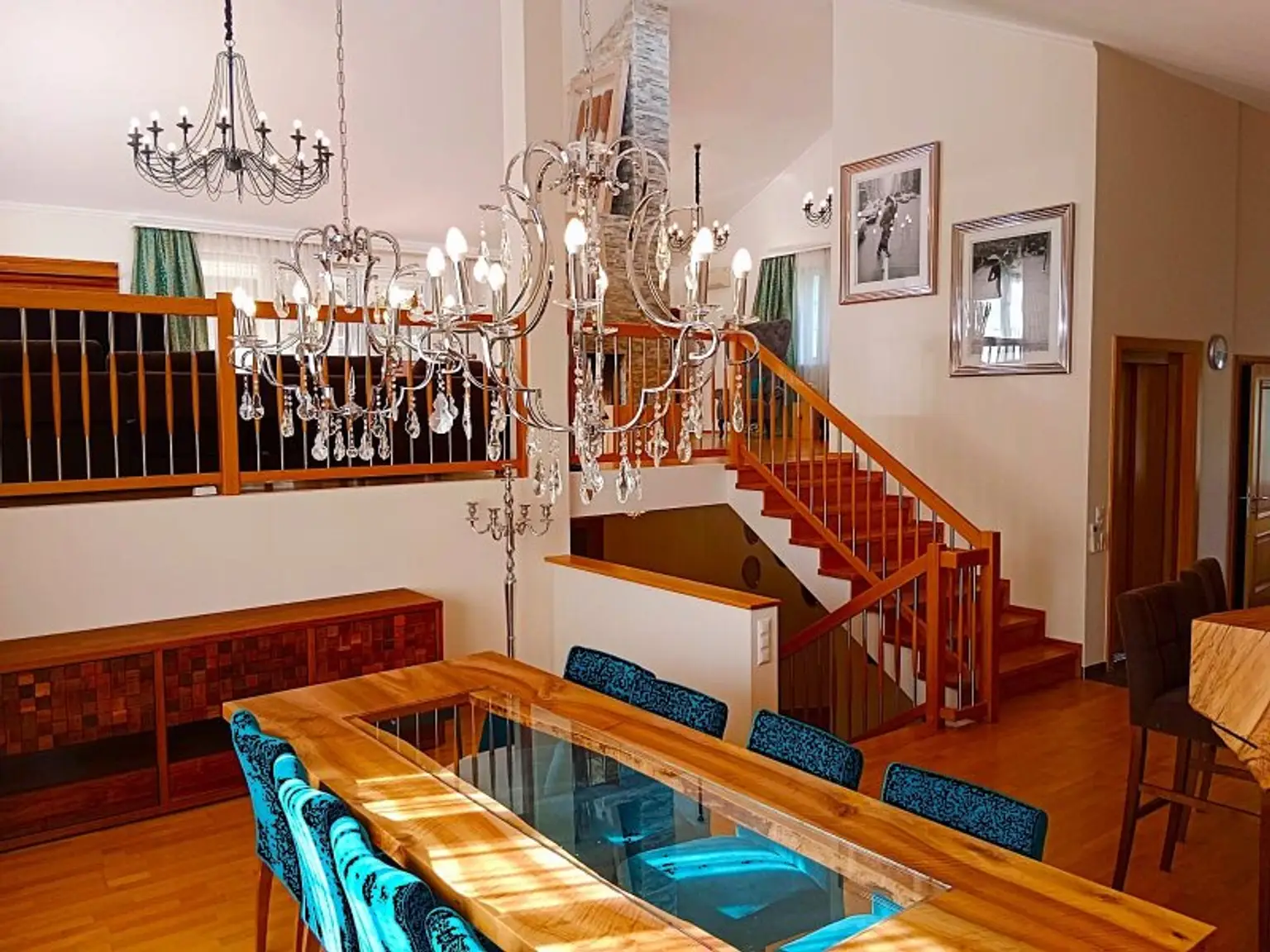 ***Komplett möbliertes Haus in Weidling mit eigenem Aufzug, 3 Terrassen und riesigem Garten purer Luxus für 5.500 im Monat!***