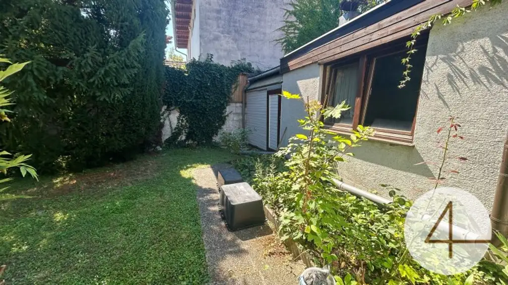 Großzügiger Bungalow mit Wintergarten und Garage im Herzen von Deutsch Wagram