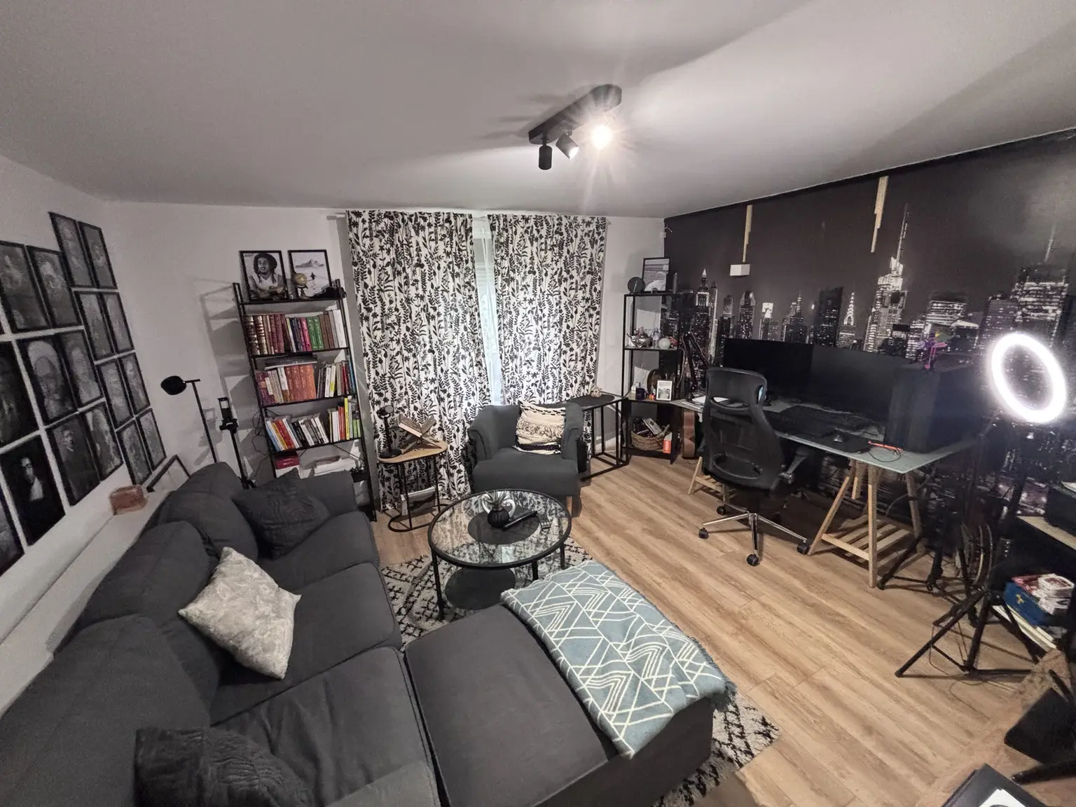 Arbeitszimmer