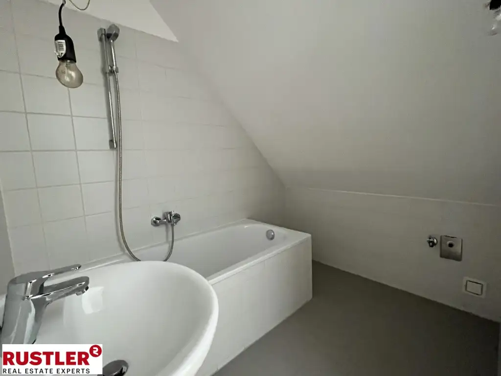 AB JÄNNER 2026 VERFÜGBAR **Ihr perfekt angelegter Wohntraum direkt *im 22. Bezirk**