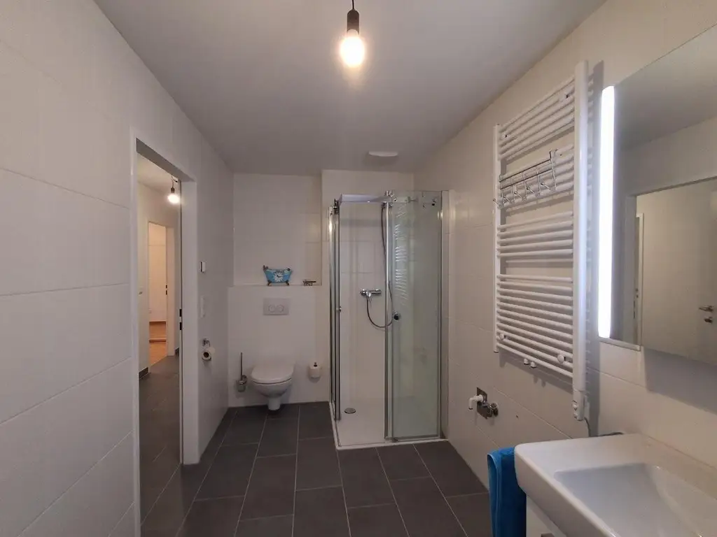 "Neue vollausgestattete - 4-Zimmer-Balkonwohnung Jedlesee"