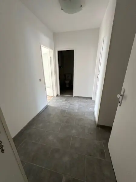 Badenerstraße - herrliche 2 Zimmerwohnung mit Autoabstellplatz!
