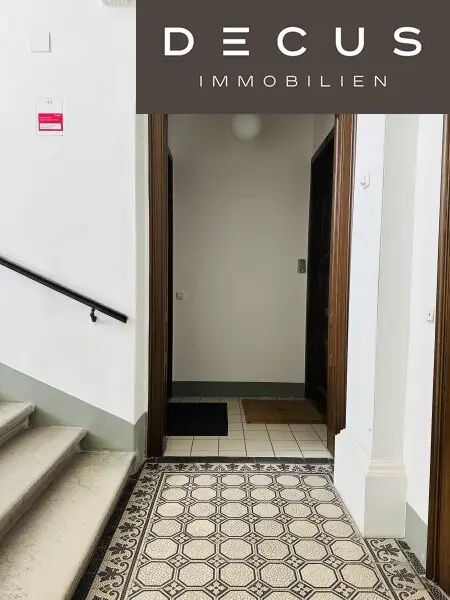 CHARMANTE ALTBAUWOHNUNG