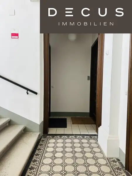 CHARMANTE ALTBAUWOHNUNG