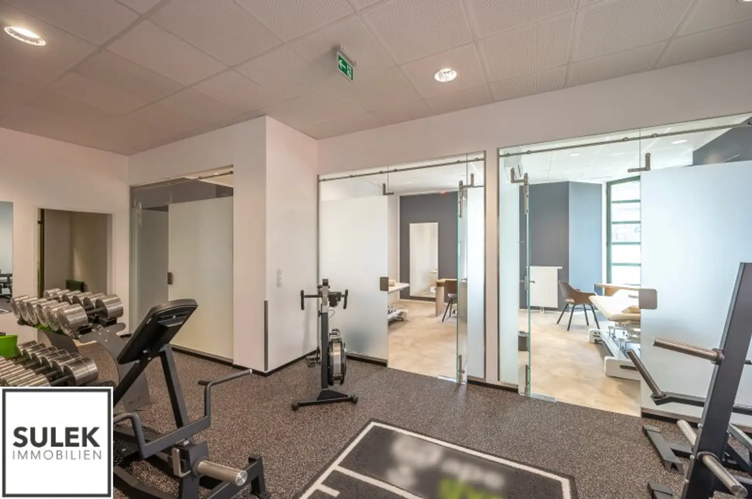 Ihr neuer Unternehmenssitz: Modernes Büro/ Praxisgebäude in Mödling mit Top-Anbindung