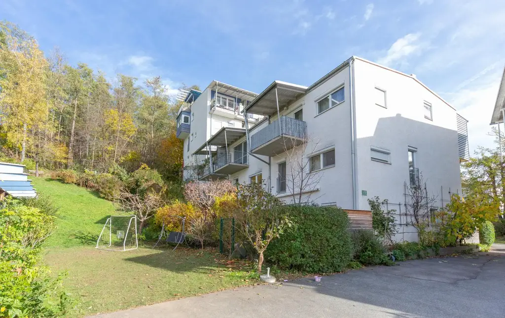 Helle 2-Zimmer-Wohnung mit Balkon in beliebter Wohnanlage – ruhig, grün, wunderbar!