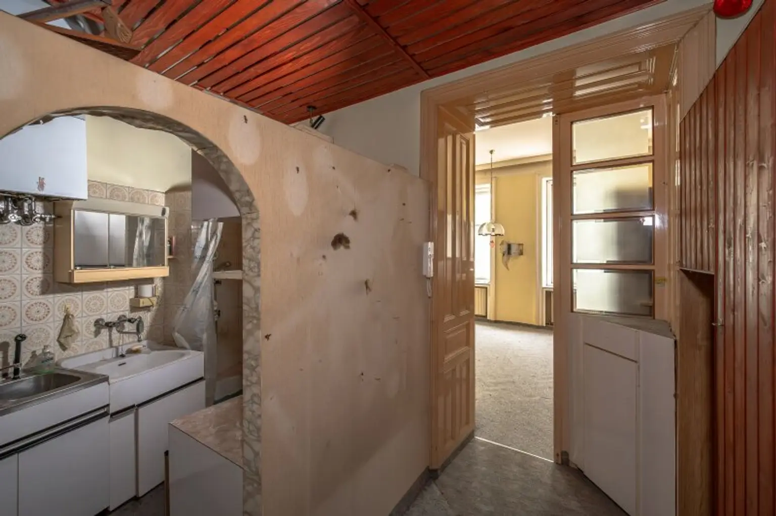 ++NEU++ sanierungsbedürftige 2-Zimmer-Wohnung in sehr guter Lage direkt am Augarten