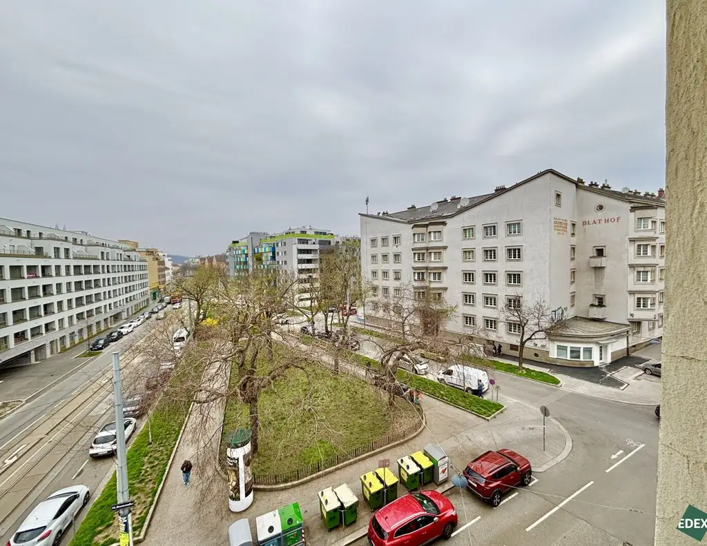 Sanierungsobjekt mit Parkblick - 2 Zimmer in 1140 Wien