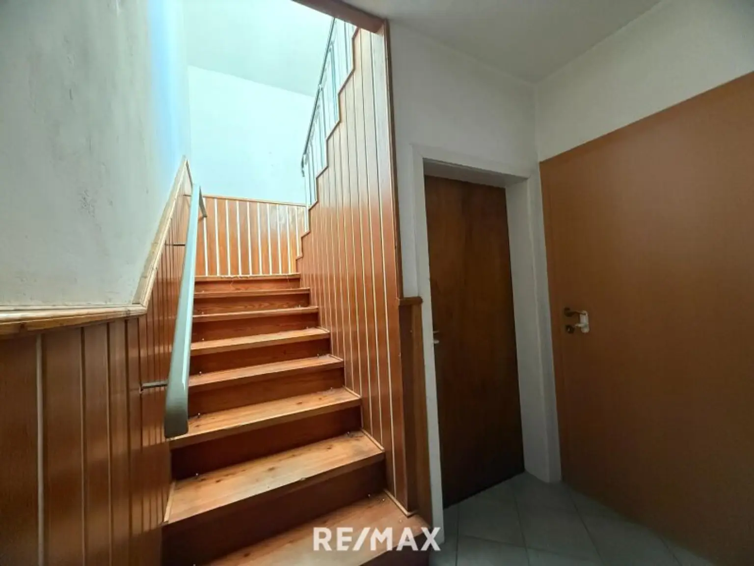 *** Gemeinschaftsprojekt oder Investment? Zwei Häuser, sechs Stellplätze, großes Grundstück in Toplage! ***