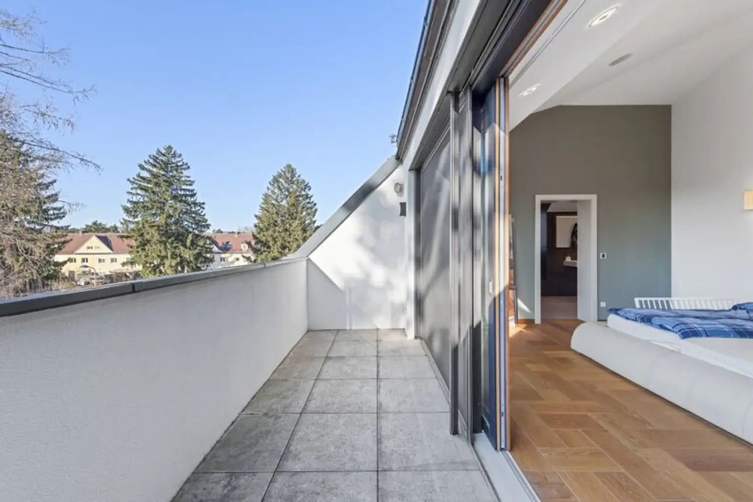 Großzügige High-End-Familienvilla der Extraklasse.