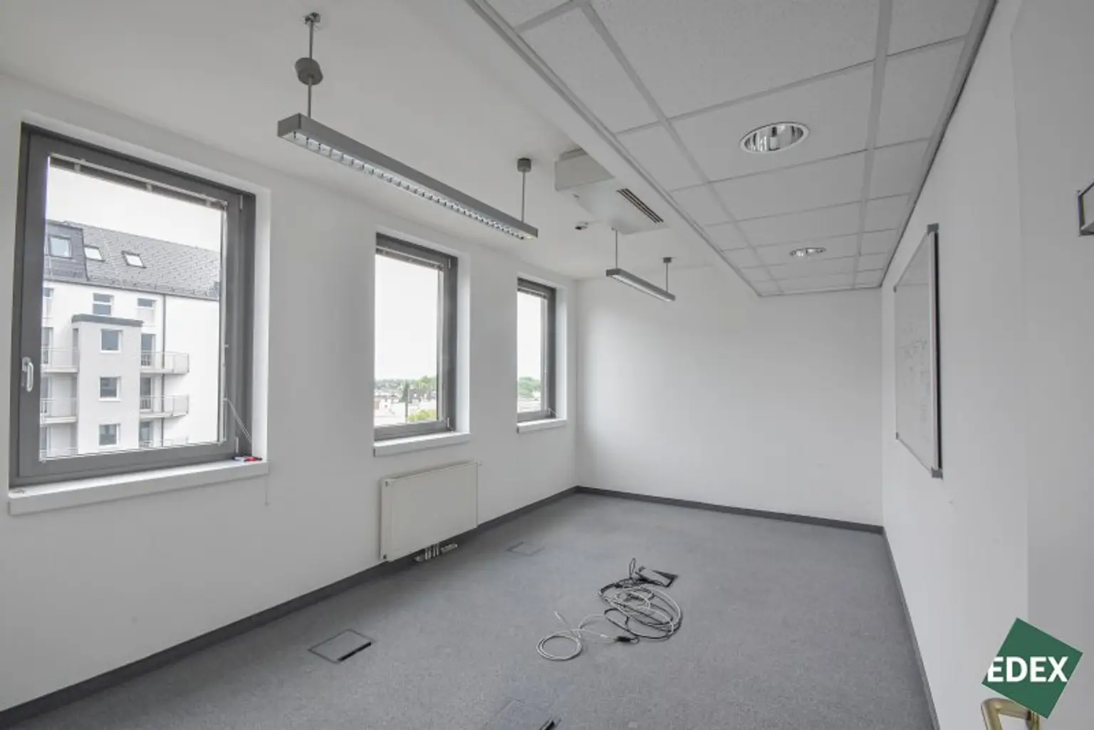 Durchdacht aufgeteilte Bürofläche mit Terrasse und optimaler Anbindung