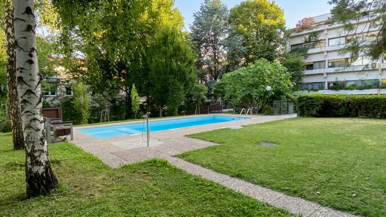Gartenwohnung mit Pool- und Wellnessbereich
