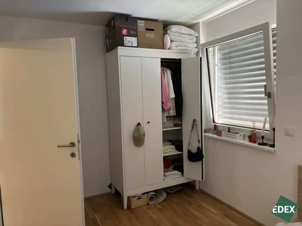 Ab sofort: Moderne 2-Zimmer-Wohnung mit Balkon nahe U1 Rennbahnweg