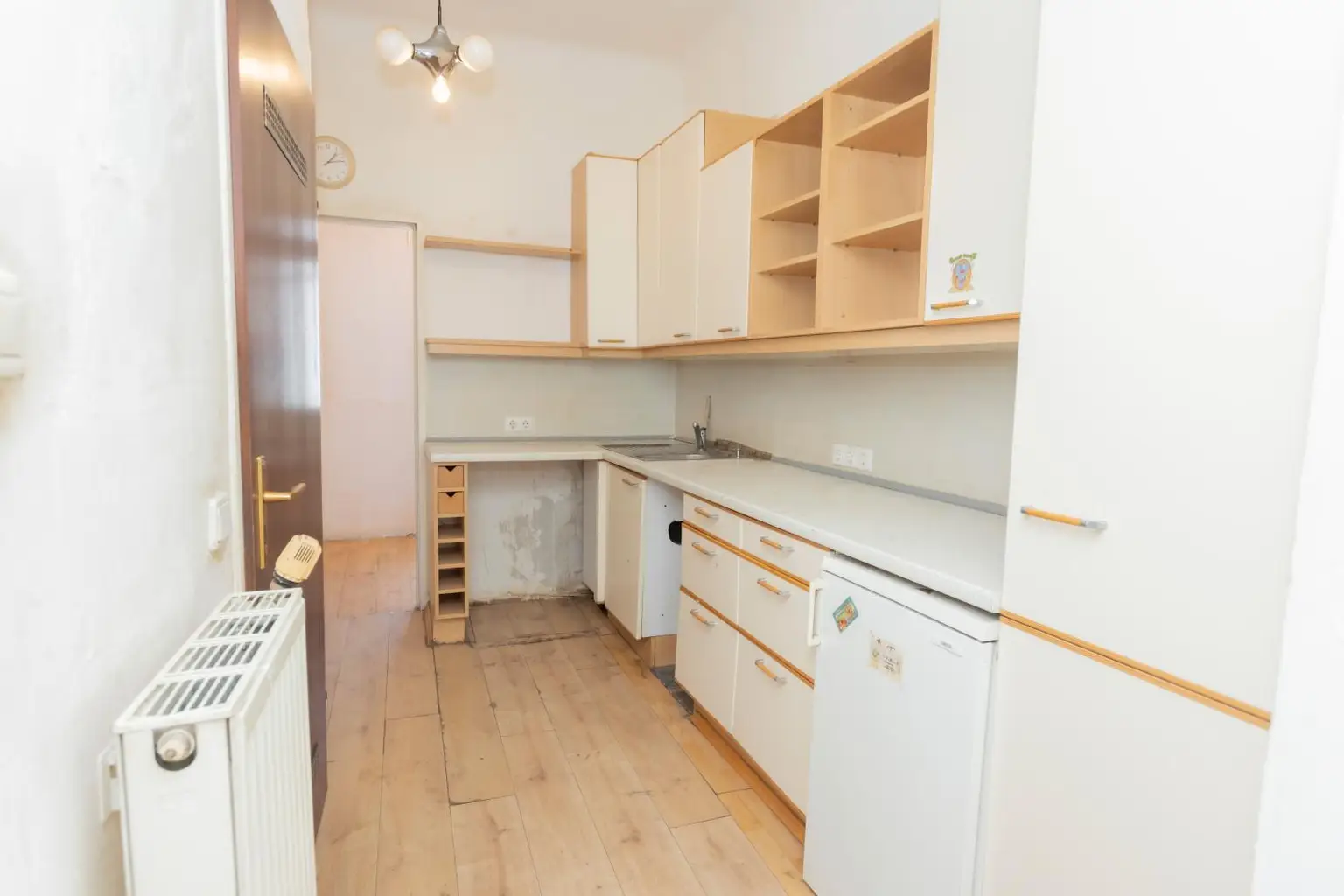 Investieren oder selbst gestalten – 3.Zimmer - 63 m² Altbaujuwel im 16. Bezirk
