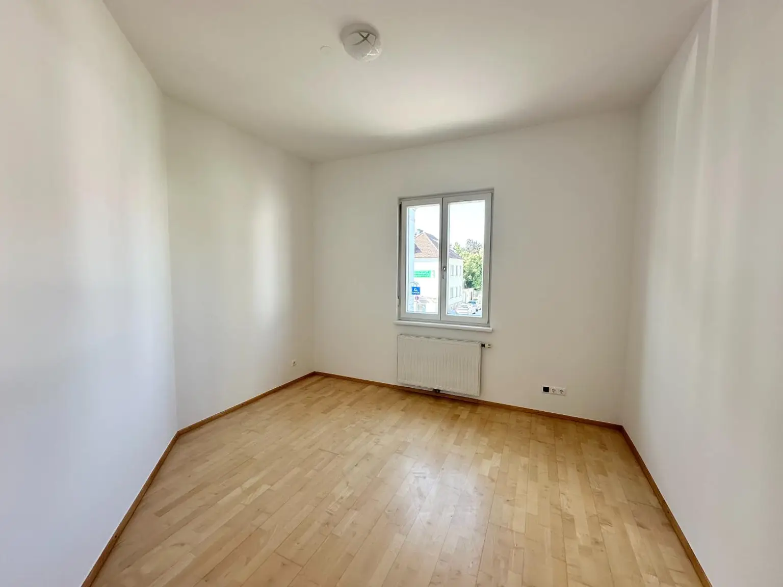 Büro-, Praxis- oder Geschäftsfläche im Zentrum von Mistelbach zu mieten!