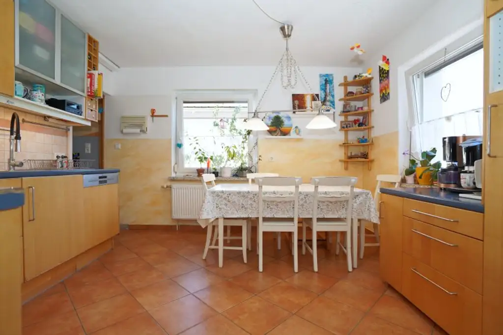 Ihr neues Zuhause in Wernberg – Platz für Familie, Arbeit & Freizeit