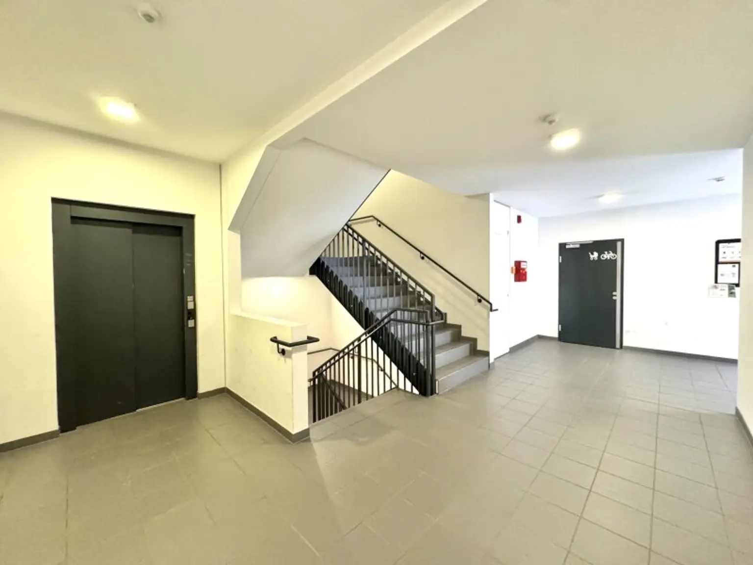 Stadlauer Pärchenwohnung an der Langobardenstraße - nahe U2 Hardeggasse