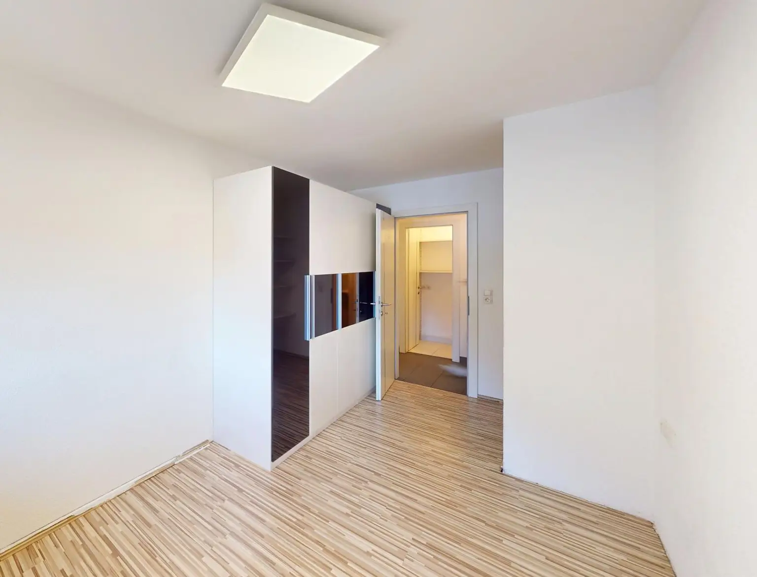 Pfunds - Wohnung - Zimmer II