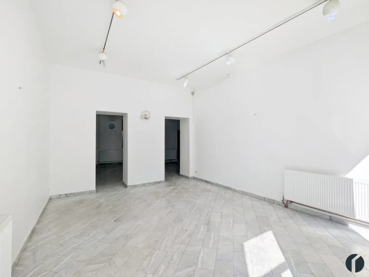 Heller südseitiger Verkaufsraum