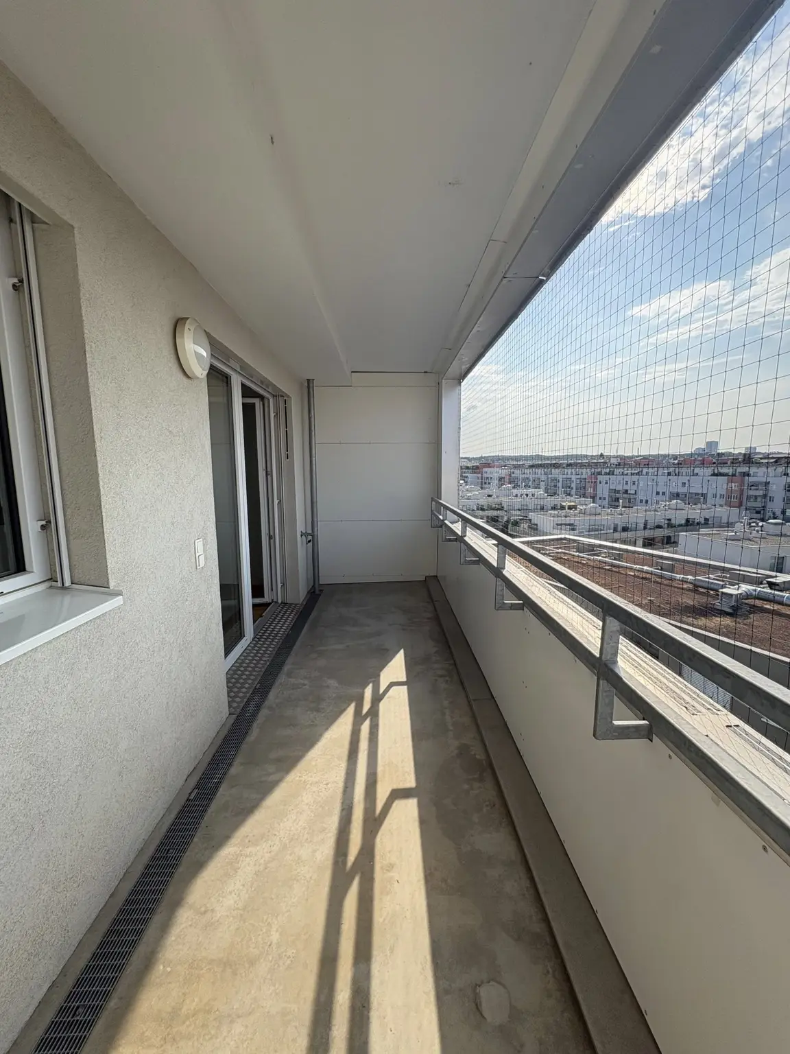 Loggia I