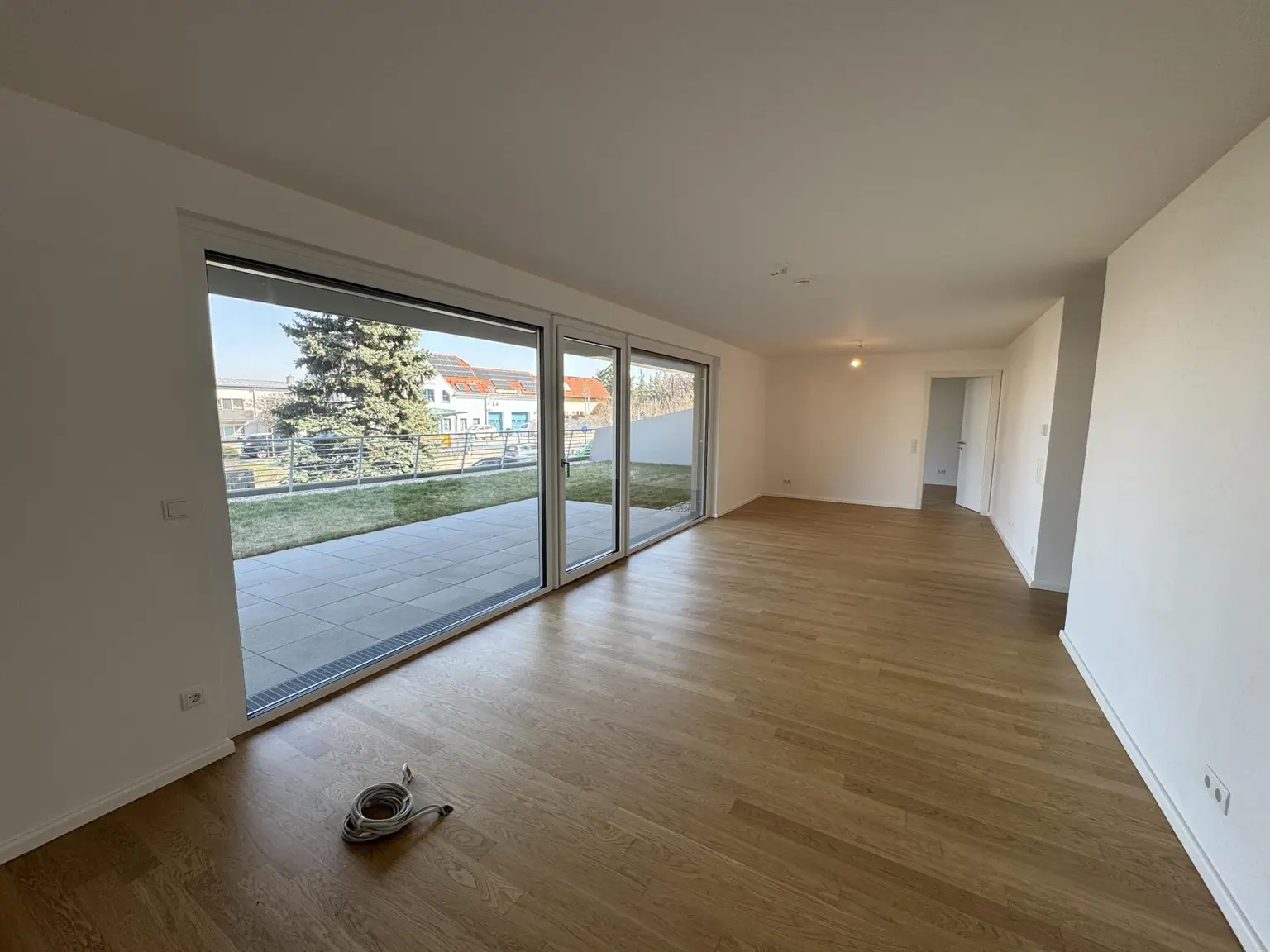 TOP 2 Wohn- und Essbereich