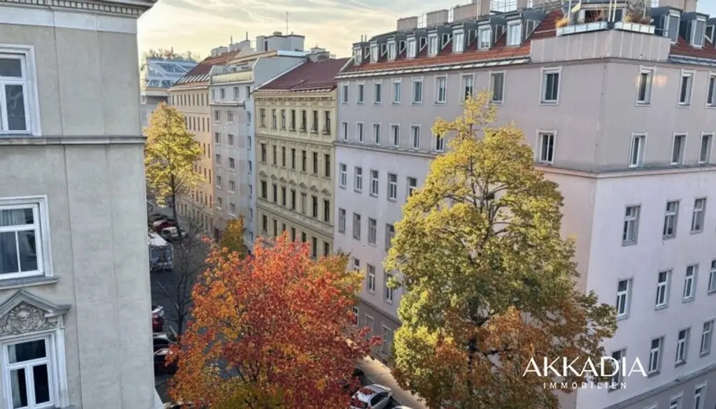 Lichtdurchflutete Altbauwohnung nahe künftiger U5