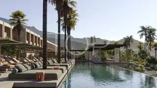 Communal pool & bar