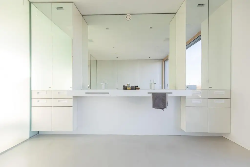 Exklusive Villa mit direktem Seezugang in Neusiedl am See