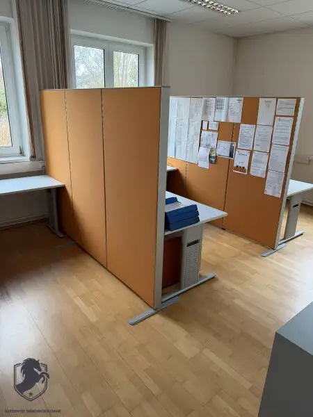 Bürogebäude nahe Haubiversum – Arbeiten mit Ötscherblick