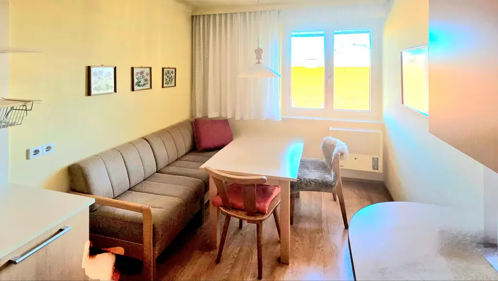 PERFEKTER ÖFFI ANSCHLUSS mit Wohnmöglichkeit