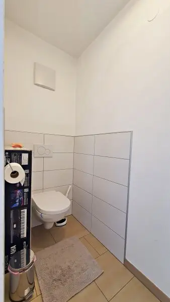 WC im Badezimmer OG