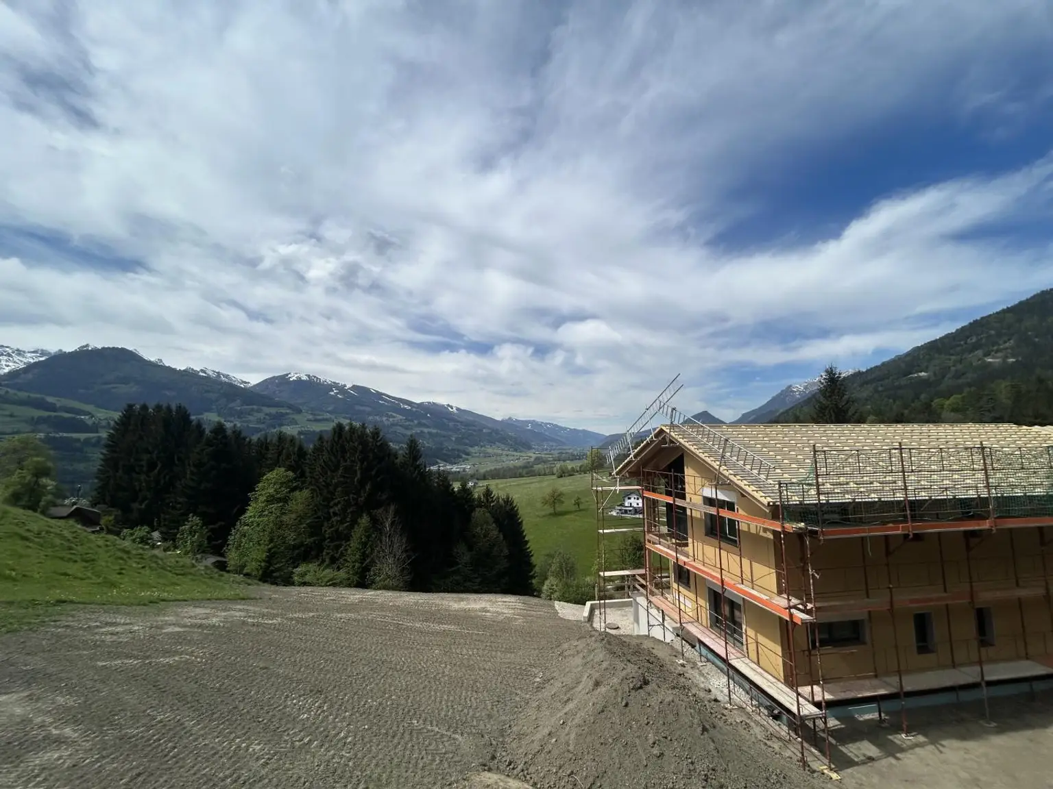 Die Arbeiten laufen auf Hochtouren.. (4)