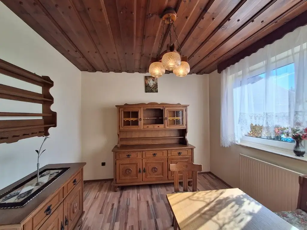 "Miethaus mit Terrasse und Garten - Breitenlee - Neuessling"