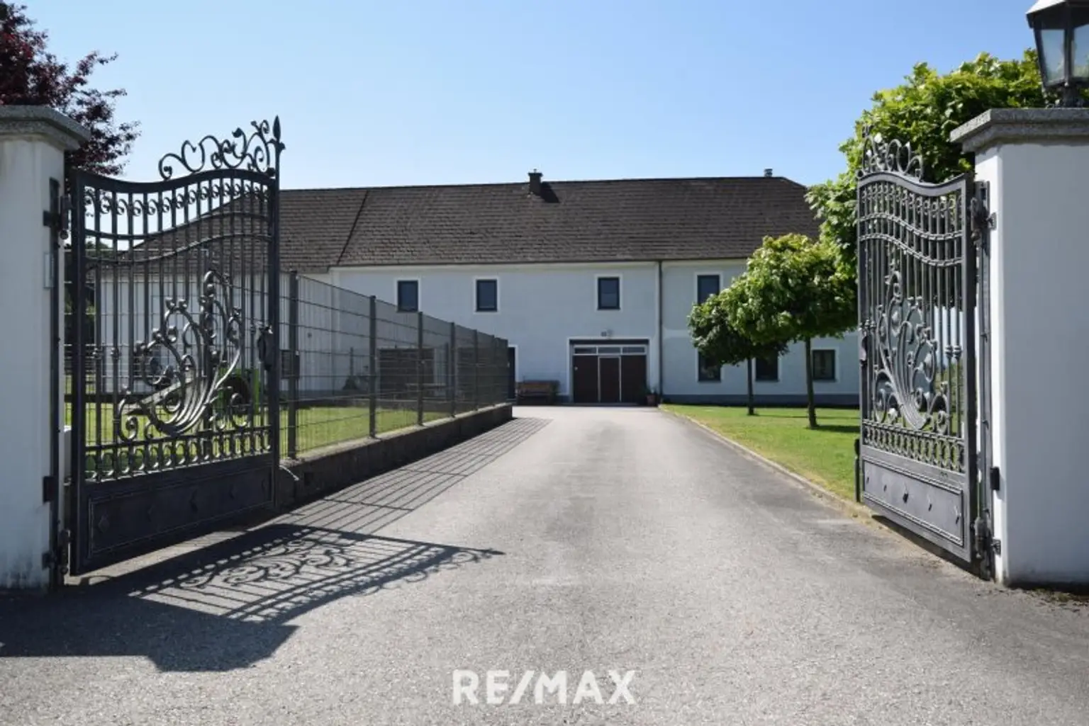 repräsentative Einfahrt