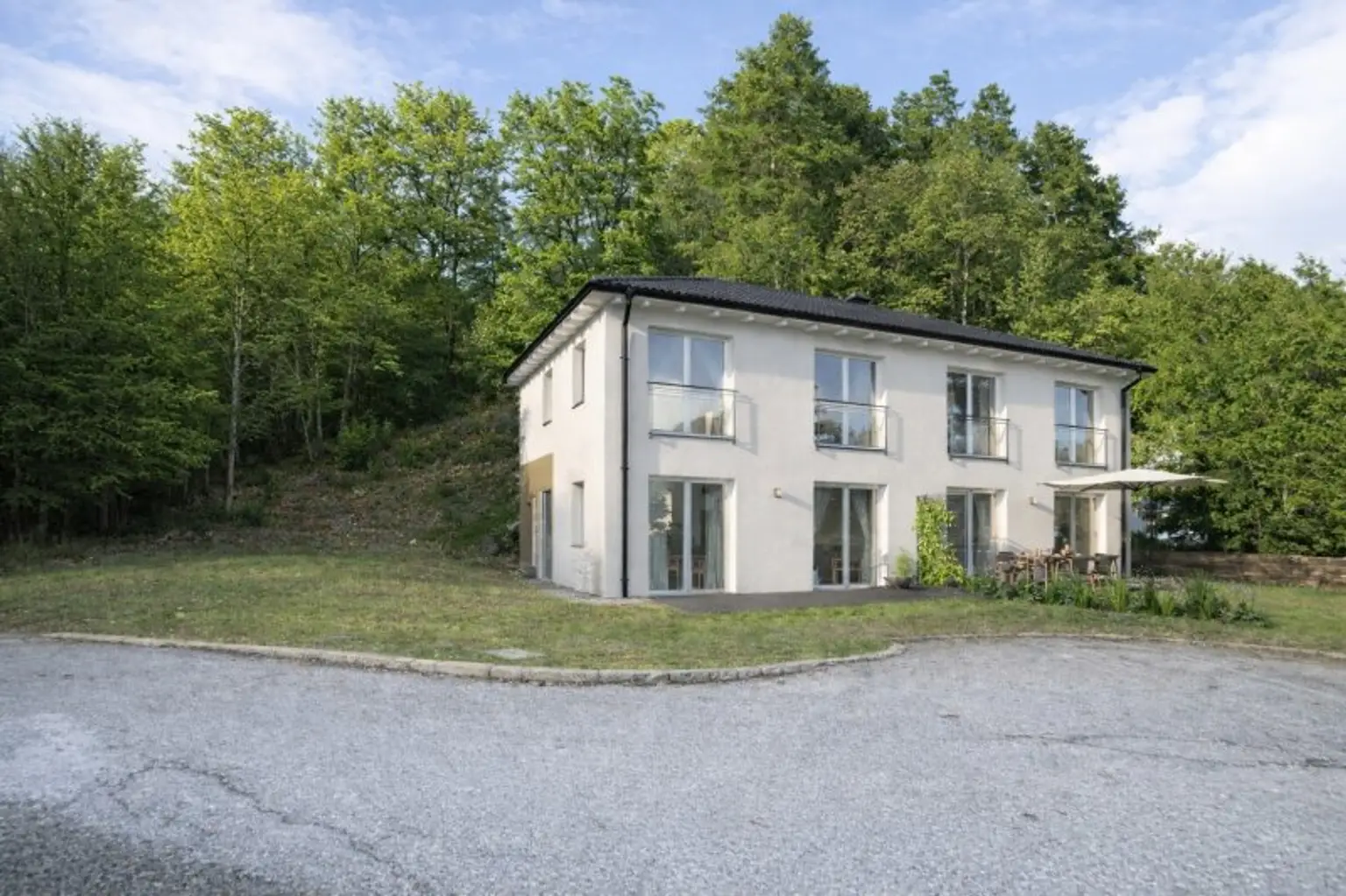 Doppelhaus nahe Innsbruck im GRÜNEN - PERFEKT für die ganze FAMILIE!