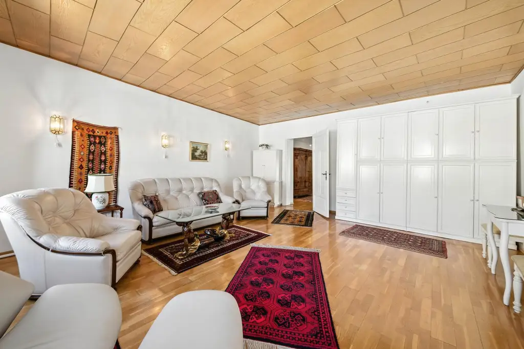EINZIGARTIGE STILALTBAU-RESIDENZ IM HERZEN DER KREMSER ALTSTADT!