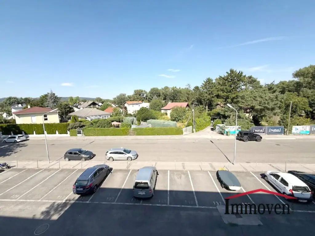 Helle 3-Zimmerwohnung mit Loggia und Parkplatz!