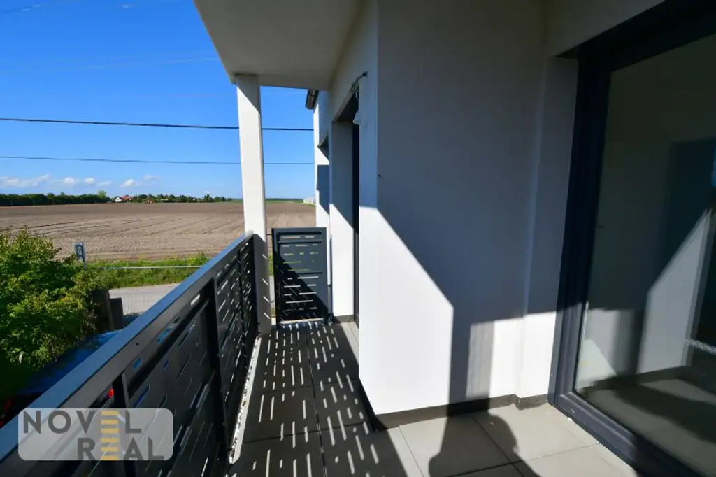 SCHLÜSSELFERTIGES ECKREIHENHAUS - 136 m² - ZIEGELMASSIV - AUF EIGENGRUND - UNVERBAUTER FERNBLICK