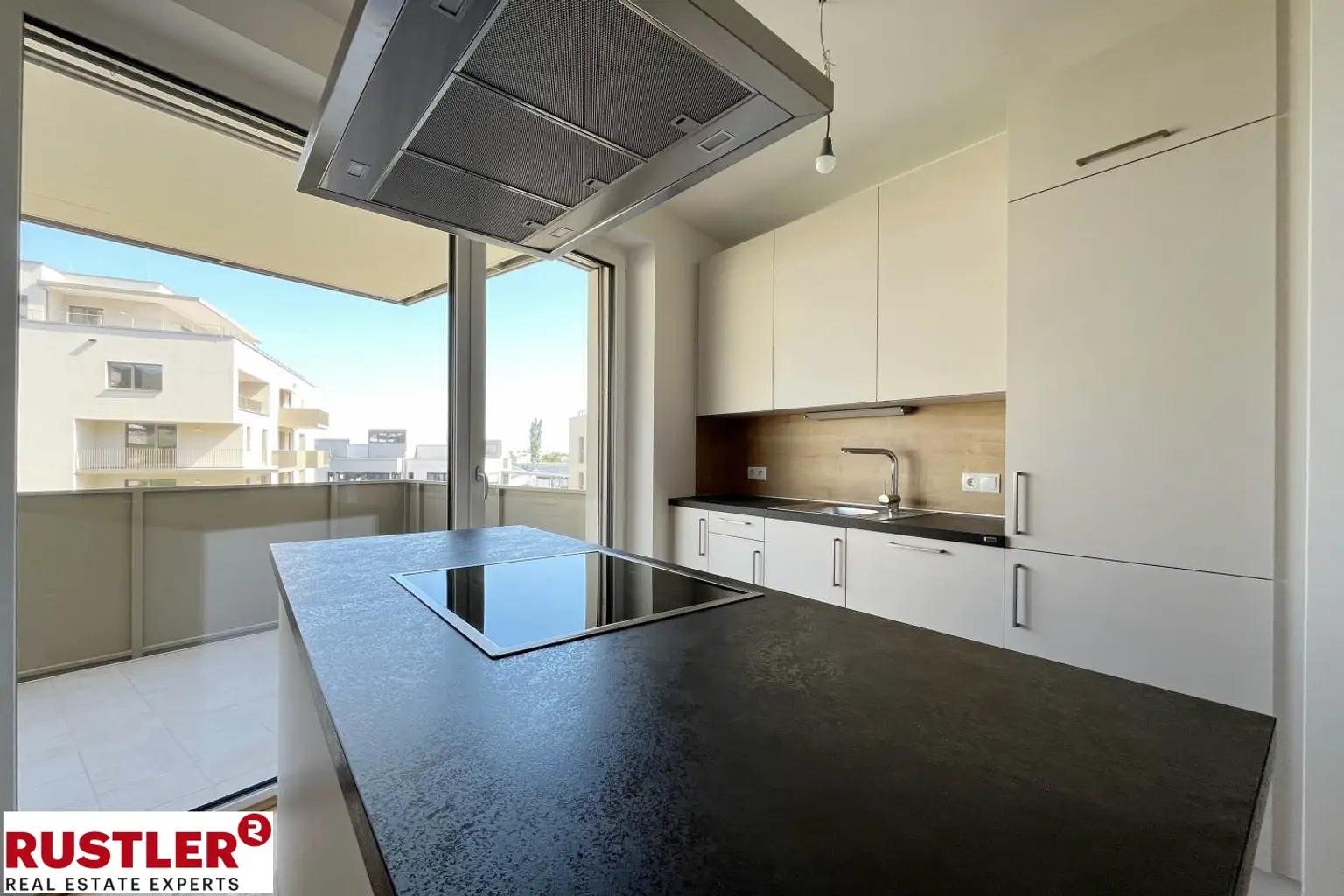 Perfekter Mix aus Stadt und Natur im Projekt Schlosspark
Geräumige 3-Zimmerwohnung mit Balkon