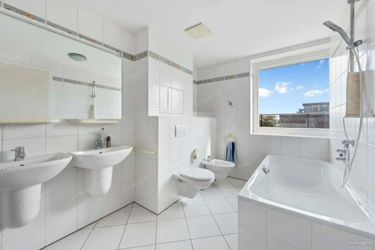 Exklusive Döblinger Villa mit Blick über Wien & die Neustifter Weinberge!