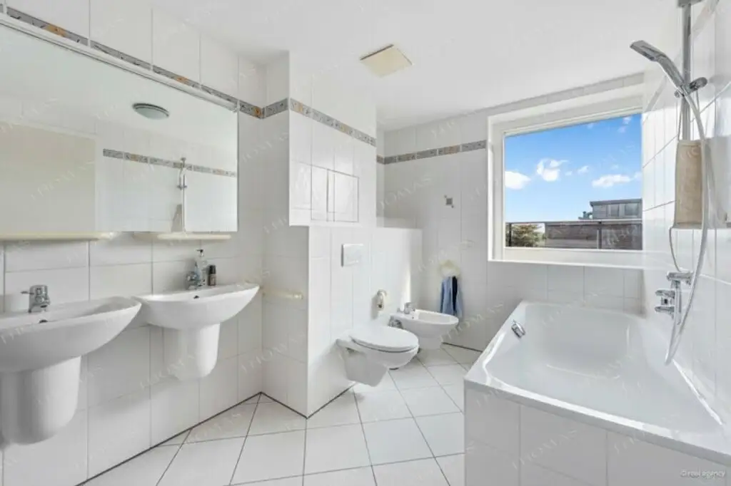 Exklusive Döblinger Villa mit Blick über Wien & die Neustifter Weinberge!