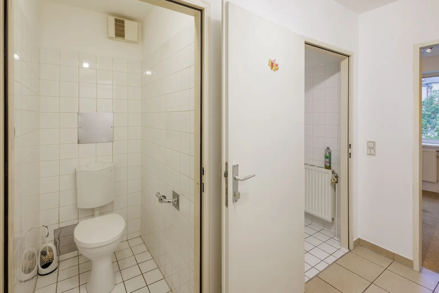 Ruhige 2-Zimmer-Wohnung mit Gartenblick und Garagenplatz